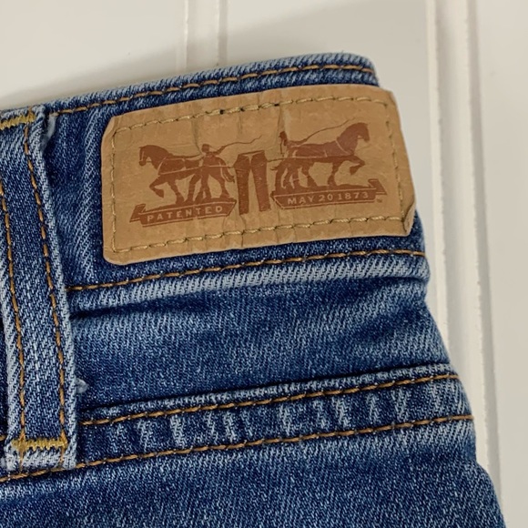 Jeans Levi’s Strauss  short jeans. - Picture 5 of 5